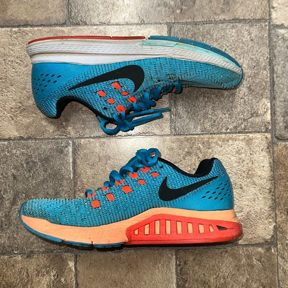 Nike  Size 7 - Picture 2 of 7